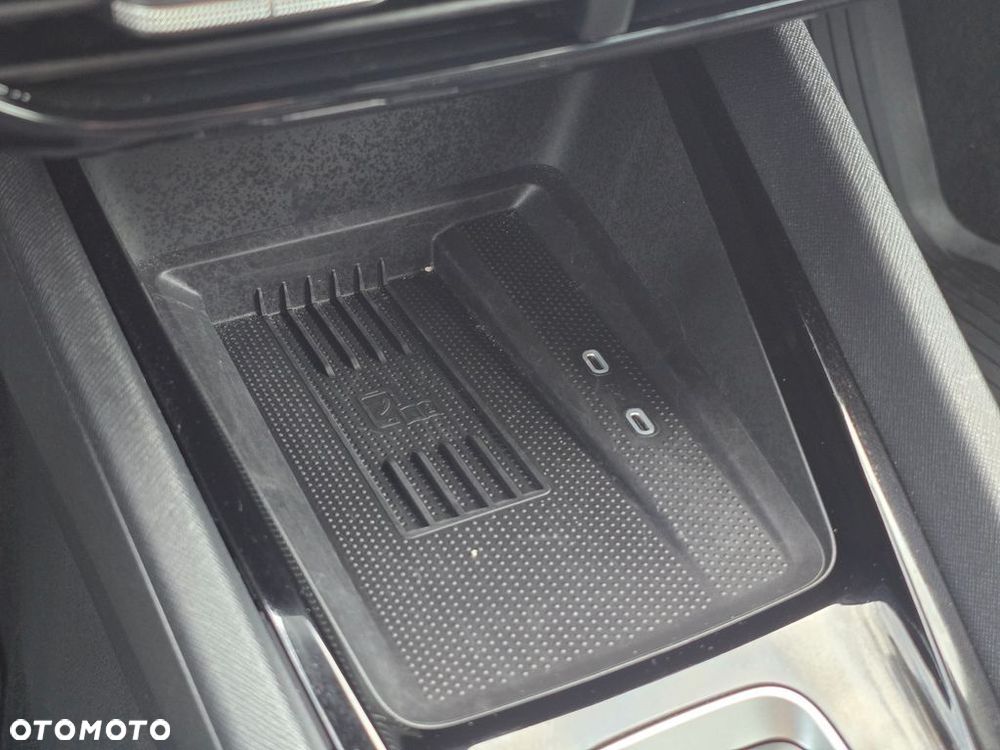 Skoda Octavia 1.5 TSI mHEV Selection DSG - 32