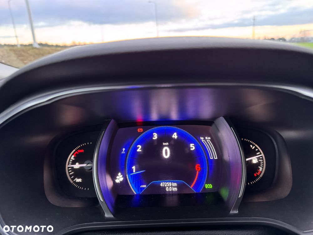 Renault Megane TCe 140 GPF LIMITED - 13