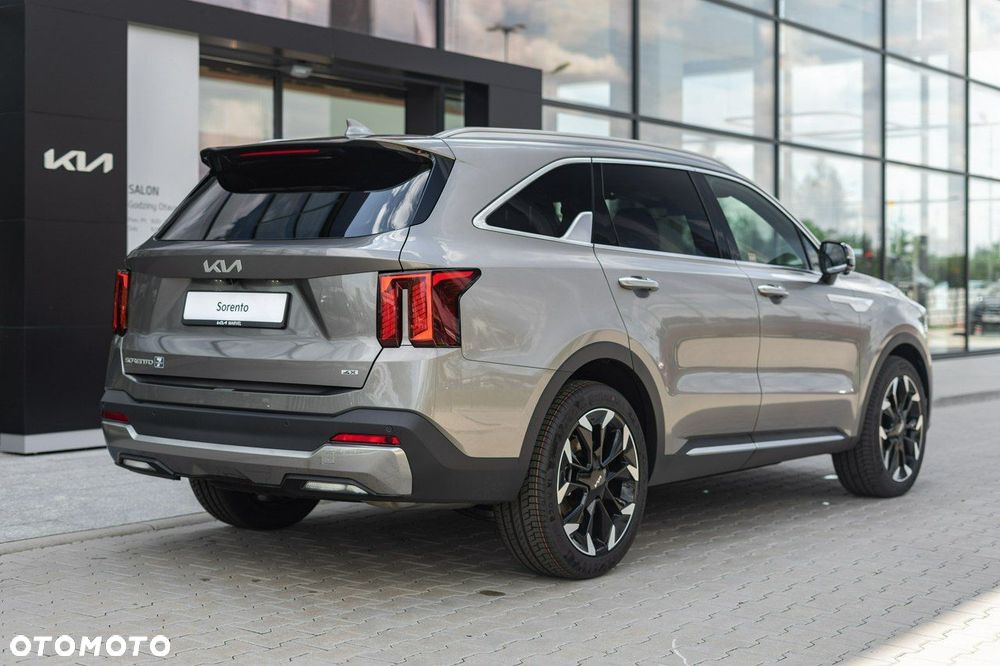 Kia Sorento - 4