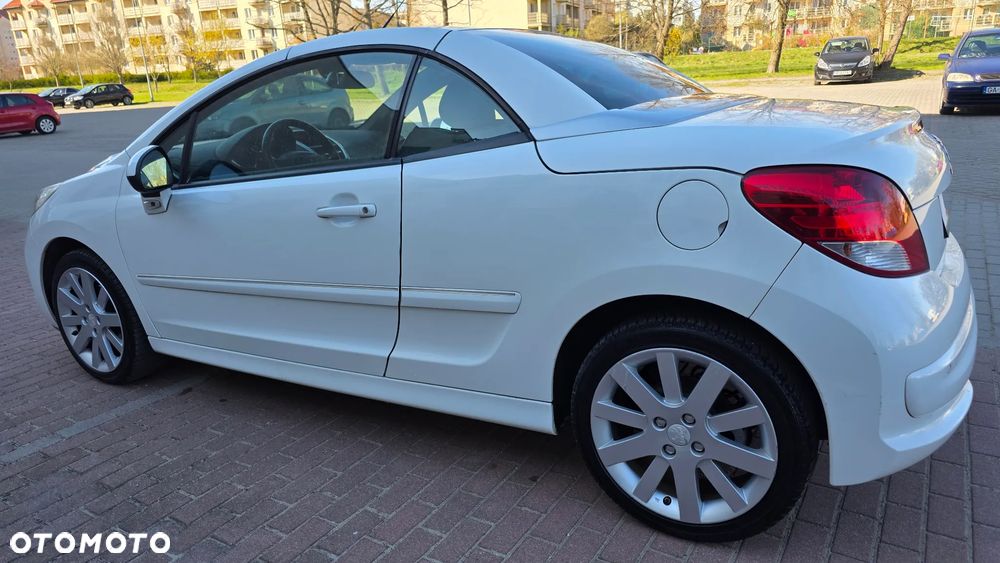 Peugeot 207 - 8