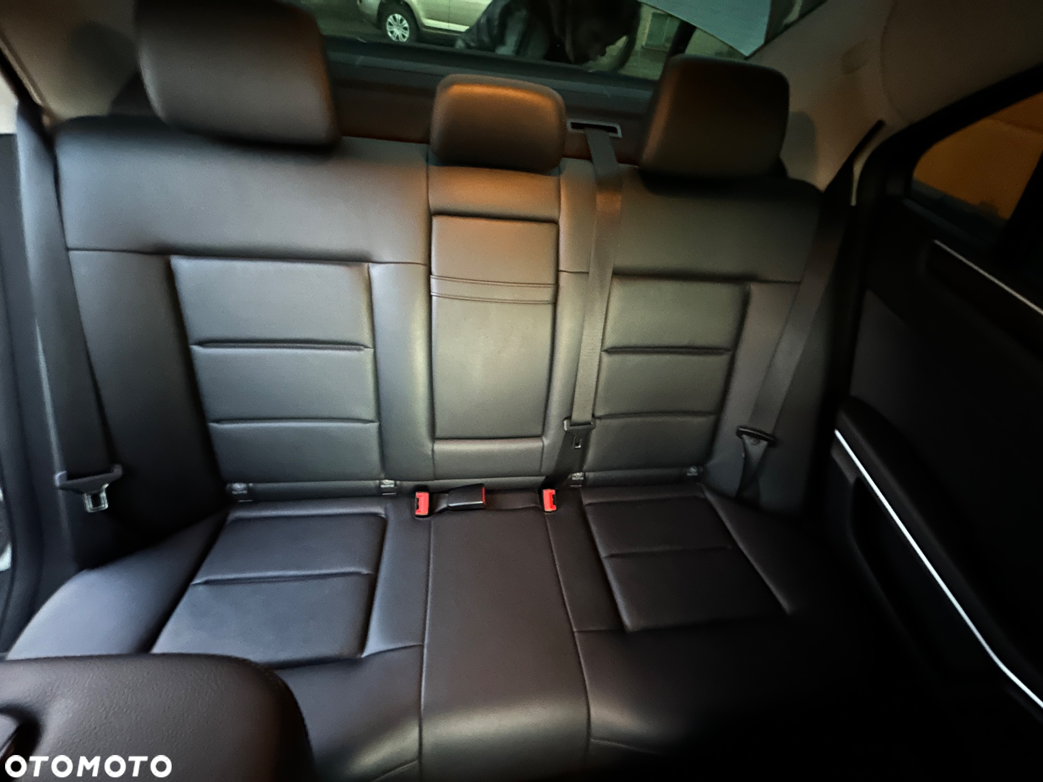 Mercedes-Benz Klasa E 220 T CDI DPF BlueEFFICIENCY Automatik - 16