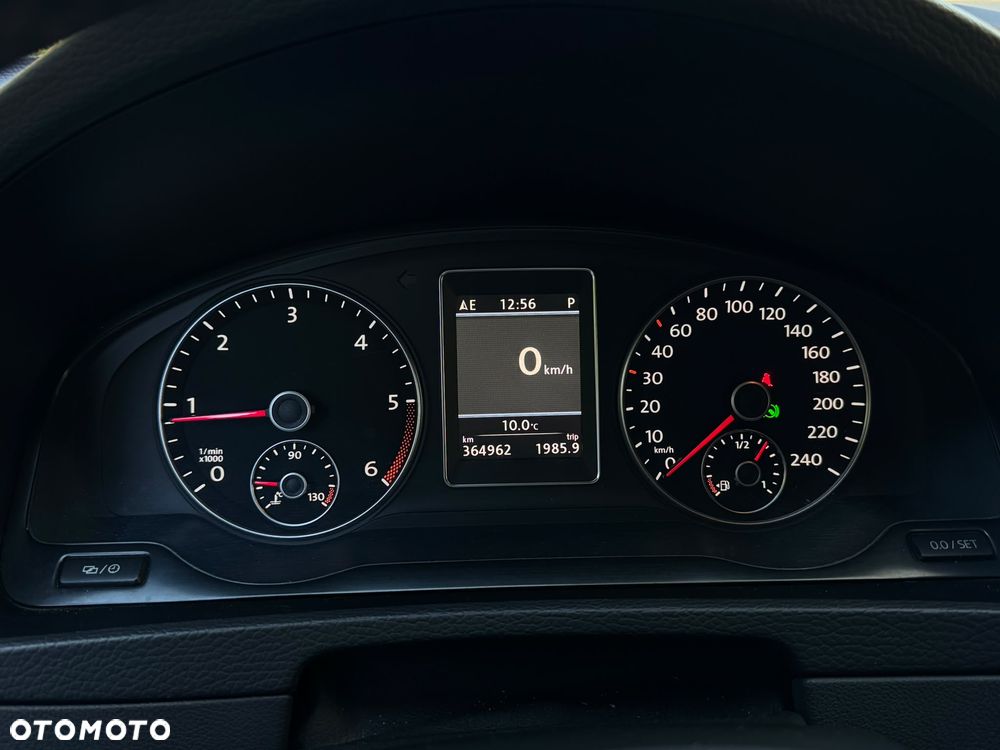 Volkswagen Multivan - 20