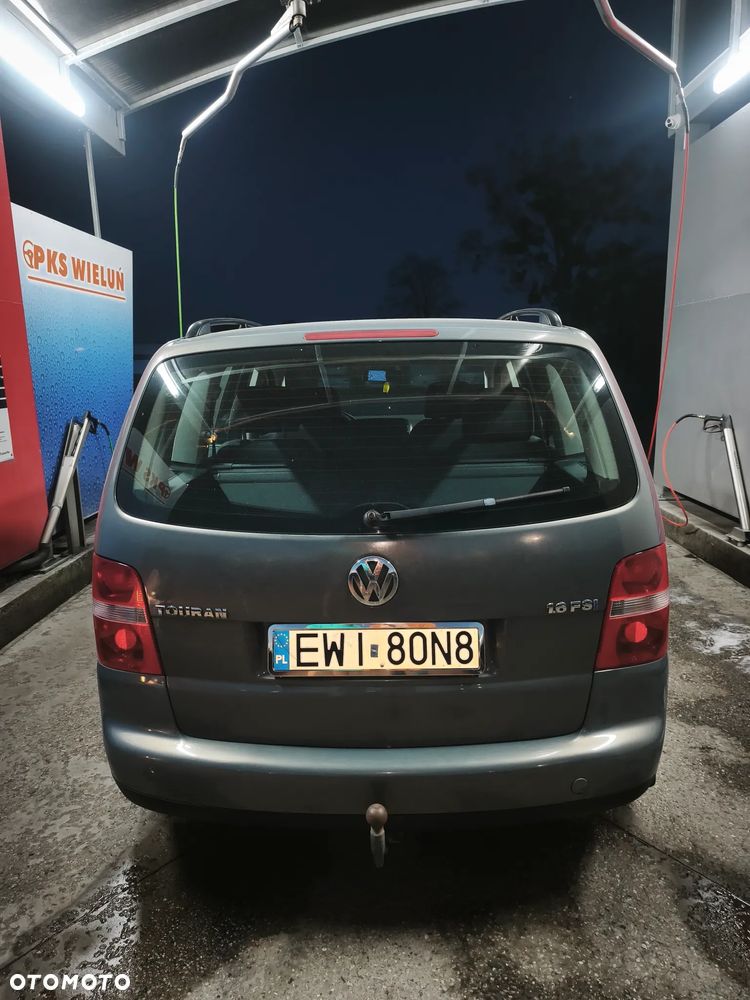 Volkswagen Touran 1.6 FSI Automatik Goal - 4