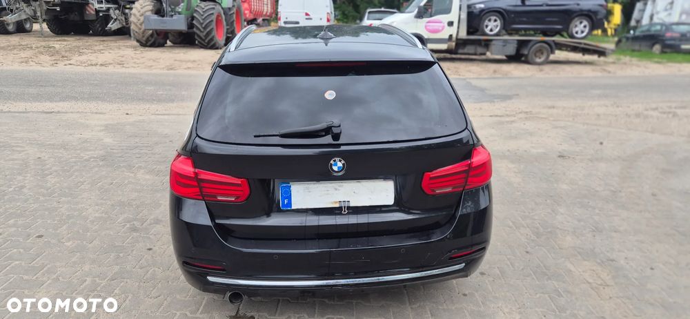 BMW Seria 3 318d xDrive Luxury Line - 13