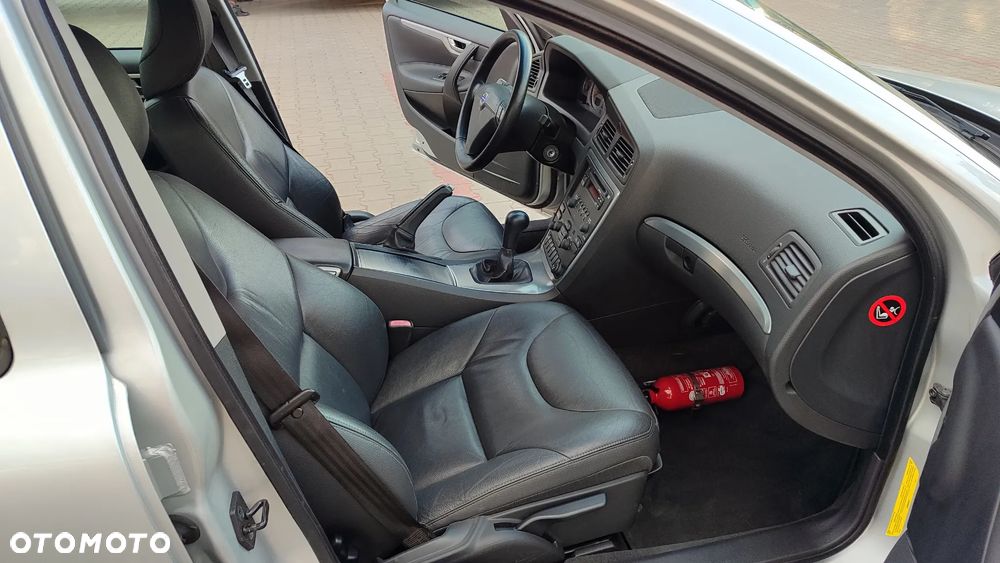 Volvo S60 D5 Kinetic - 19