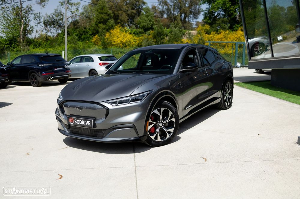 Ford Mustang Mach-E 75.7 kWh Premium AWD - 5