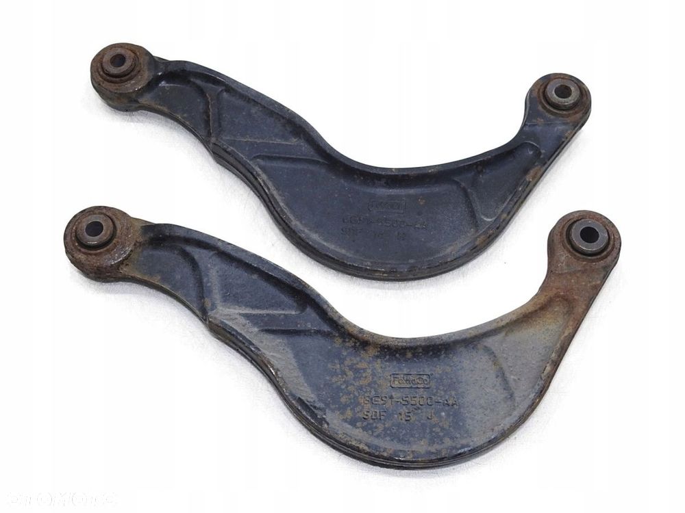 WAHACZ WAHACZE TYŁ VOLVO V70 III 2.5 T - 1