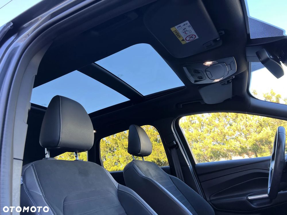 Ford Kuga 1.5 EcoBoost 4x4 ST-Line - 37