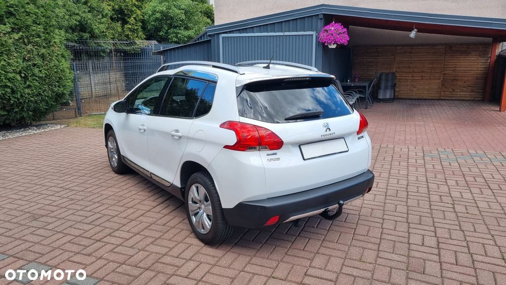 Peugeot 2008 - 5