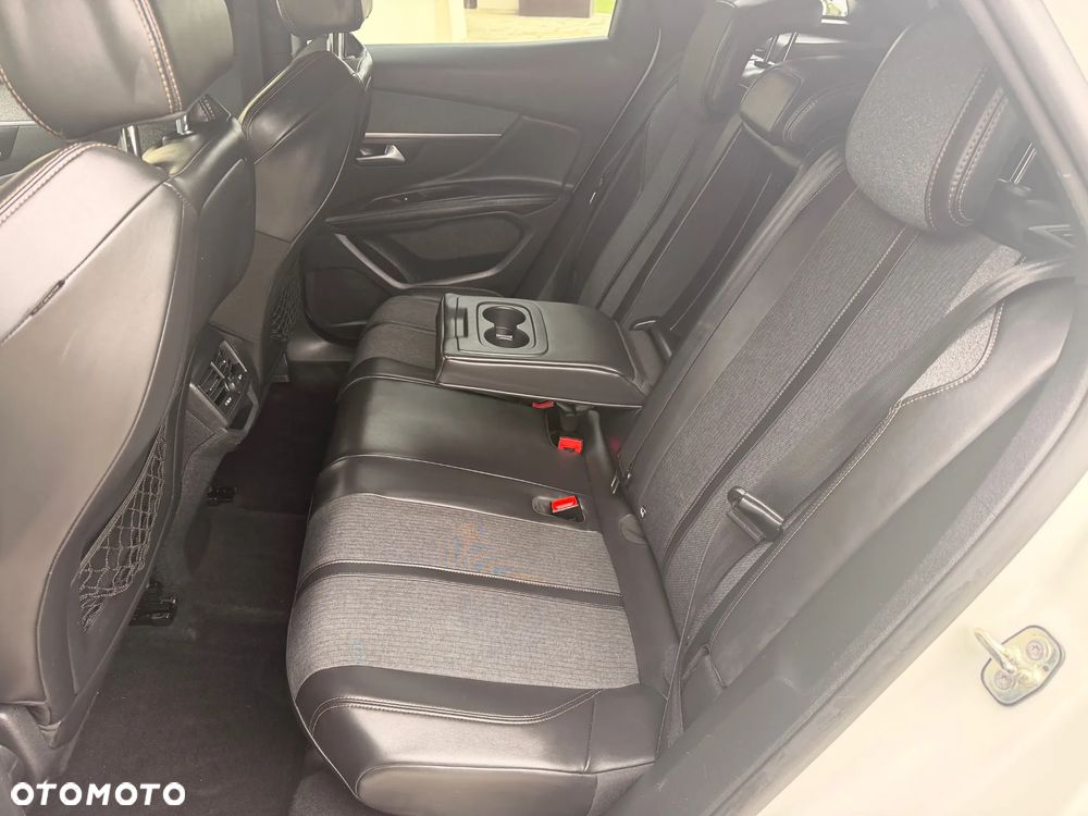 Peugeot 3008 - 16
