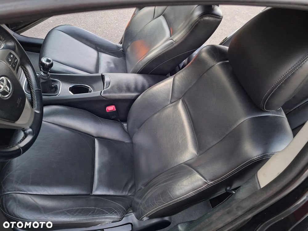 Toyota Avensis 2.0 D-4D Sol - 17
