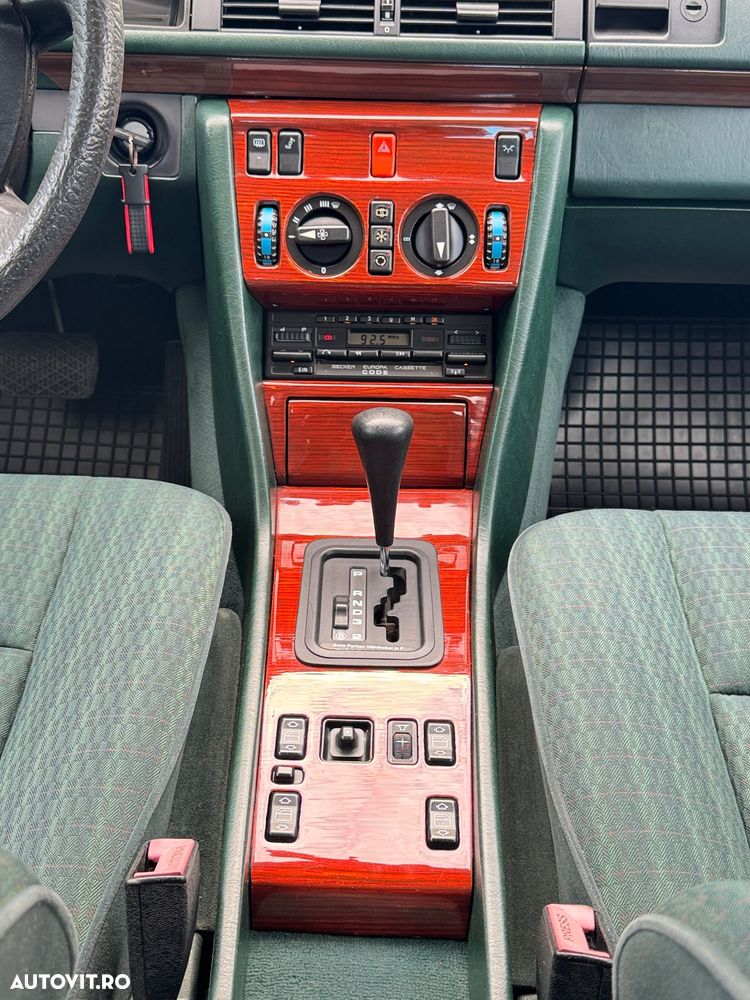 Mercedes-Benz E - 23