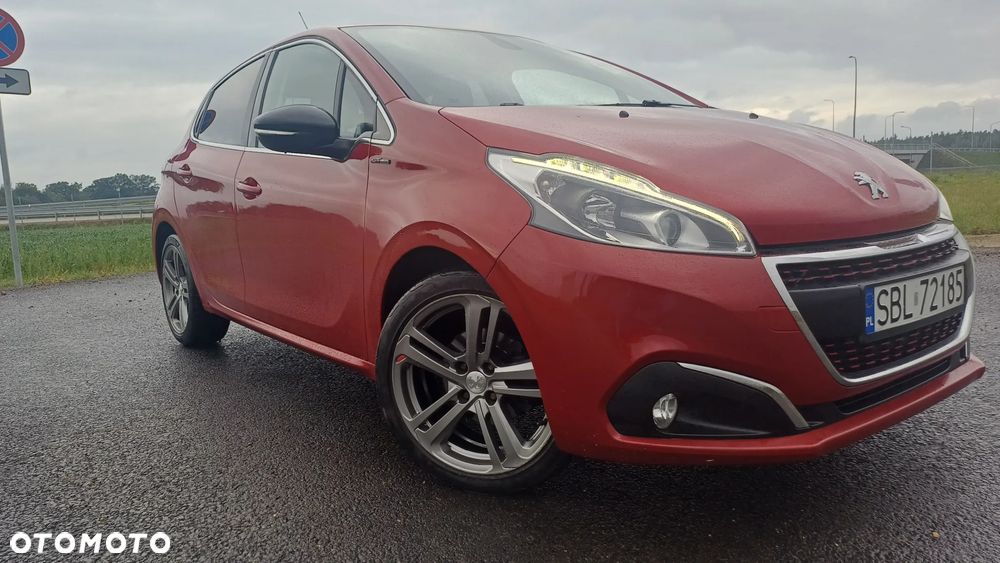 Peugeot 208 - 24