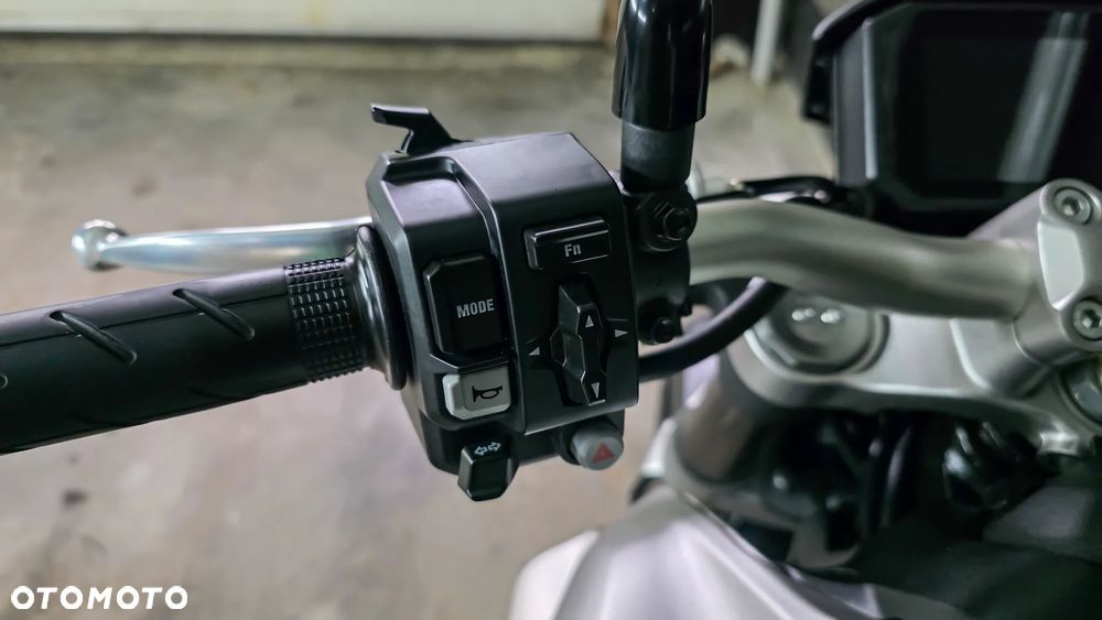 Honda CB - 26