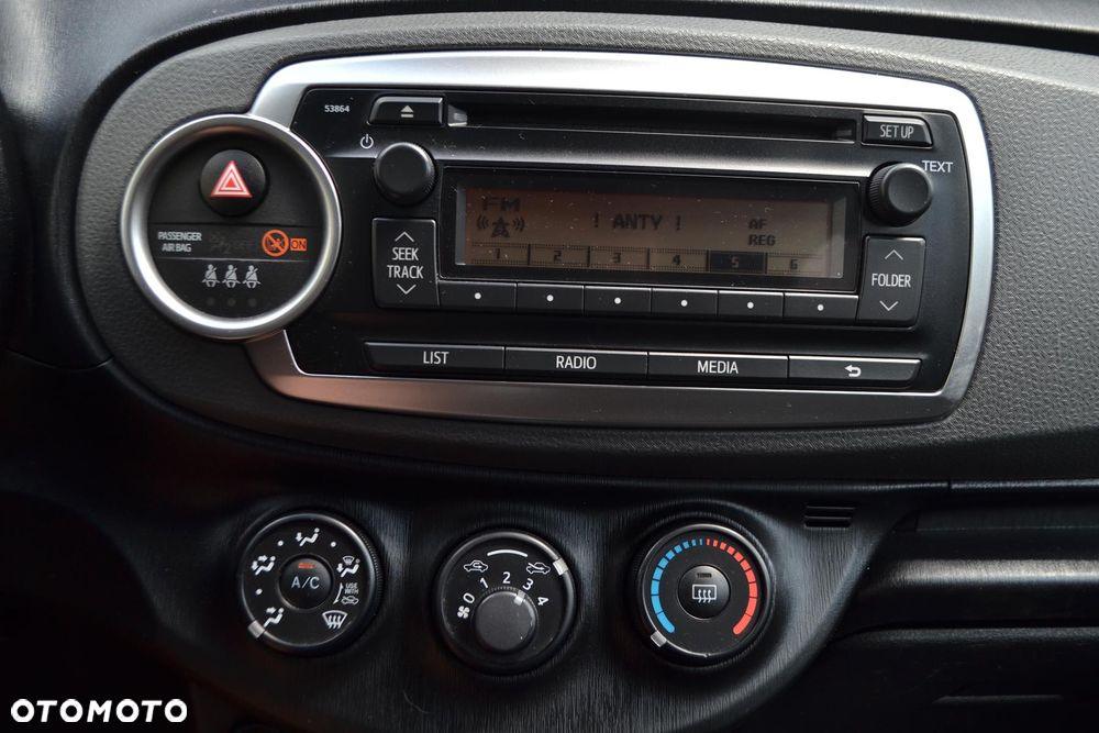 Toyota Yaris 1.33 Premium - 18