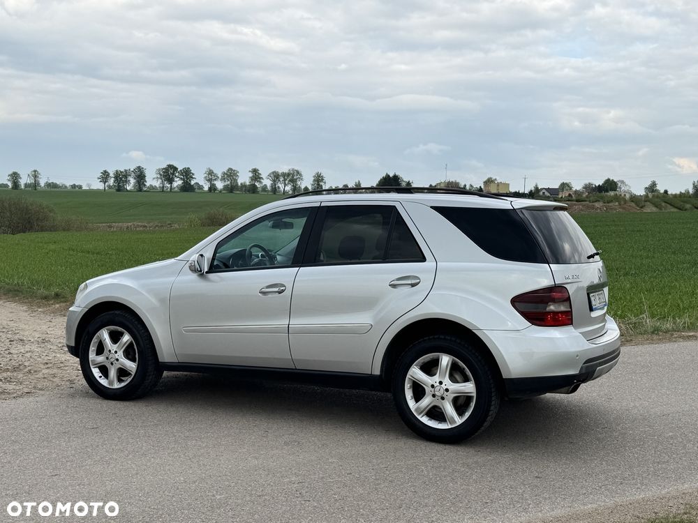 Mercedes-Benz ML - 31