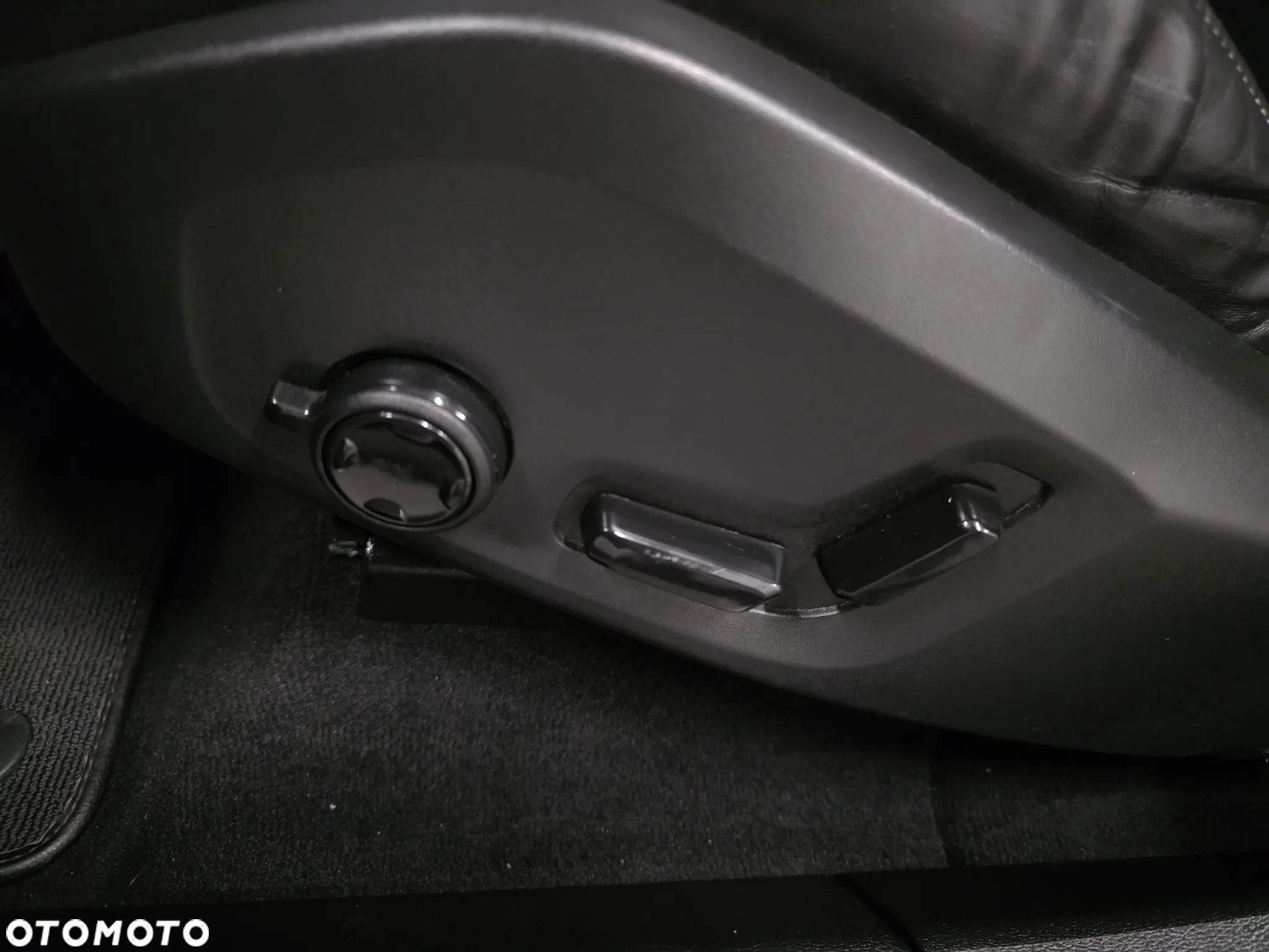 Volvo XC 60 B4 D Geartronic RDesign - 21