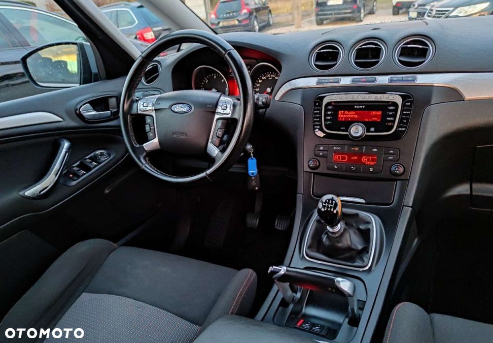 Ford S-Max 2.0 TDCi Trend - 17