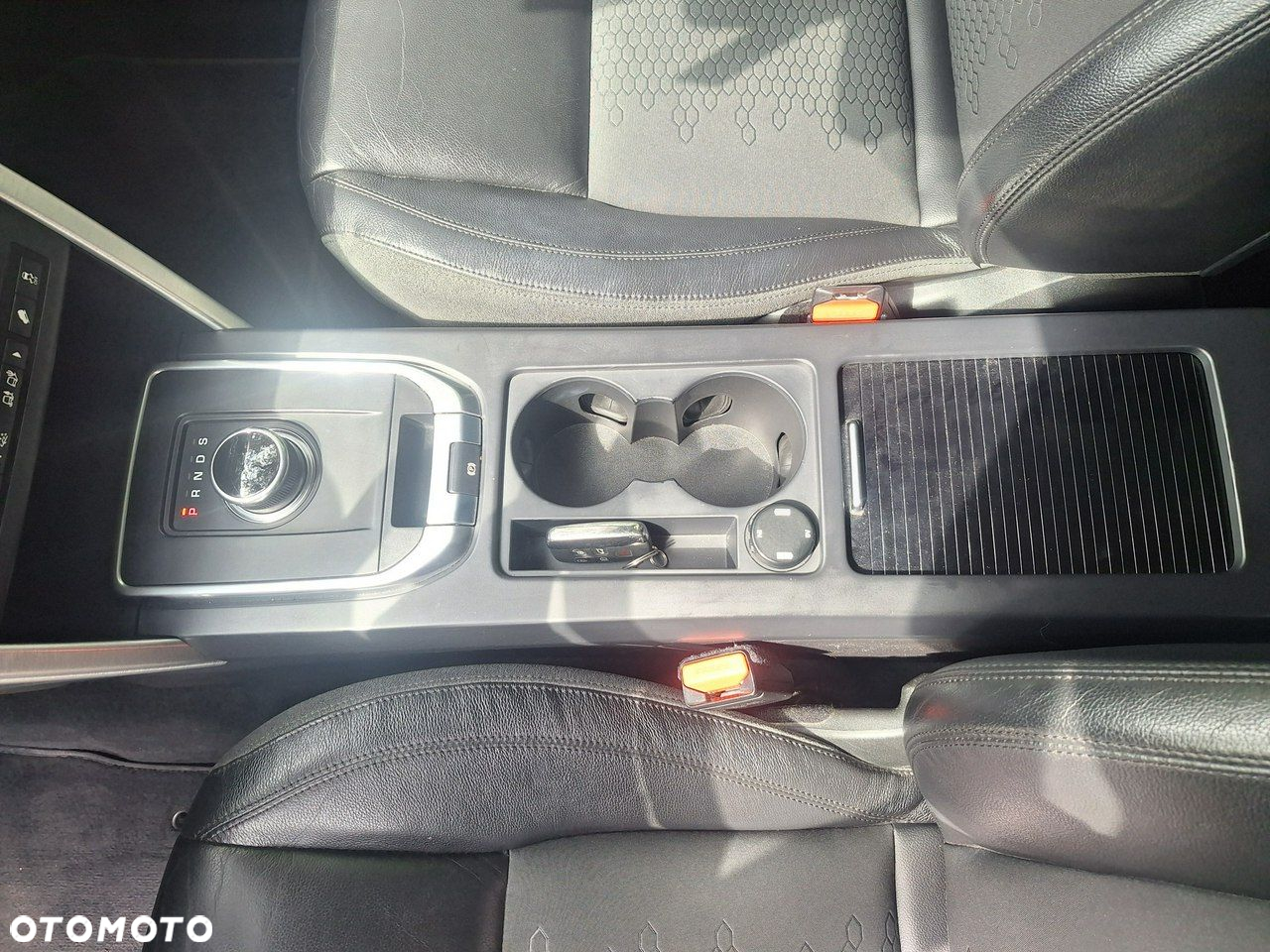 Land Rover Discovery Sport - 22