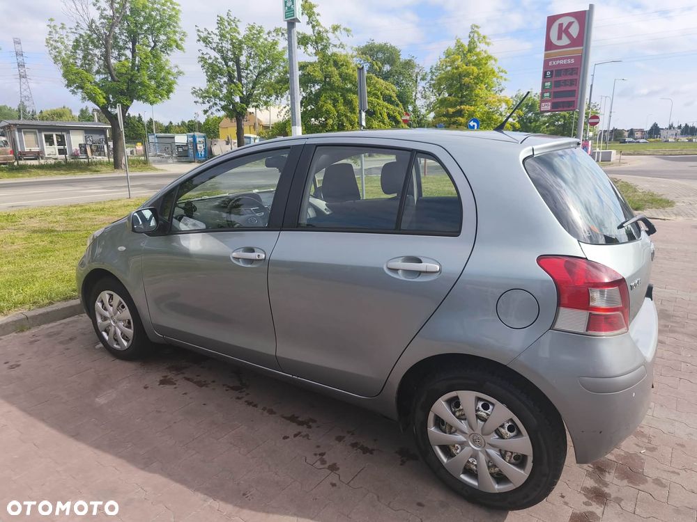 Toyota Yaris 1.0 Luna - 3