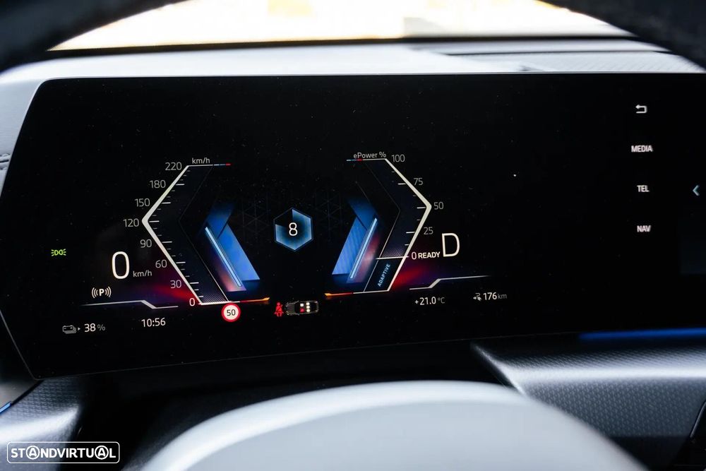 BMW iX2 eDrive20 Pack Desportivo M Pro - 13