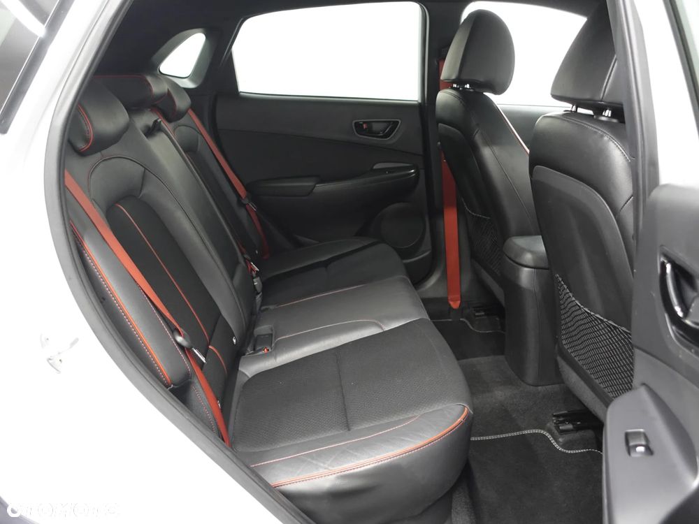 Hyundai Kona 1.6 CRDi DCT Premium - 23