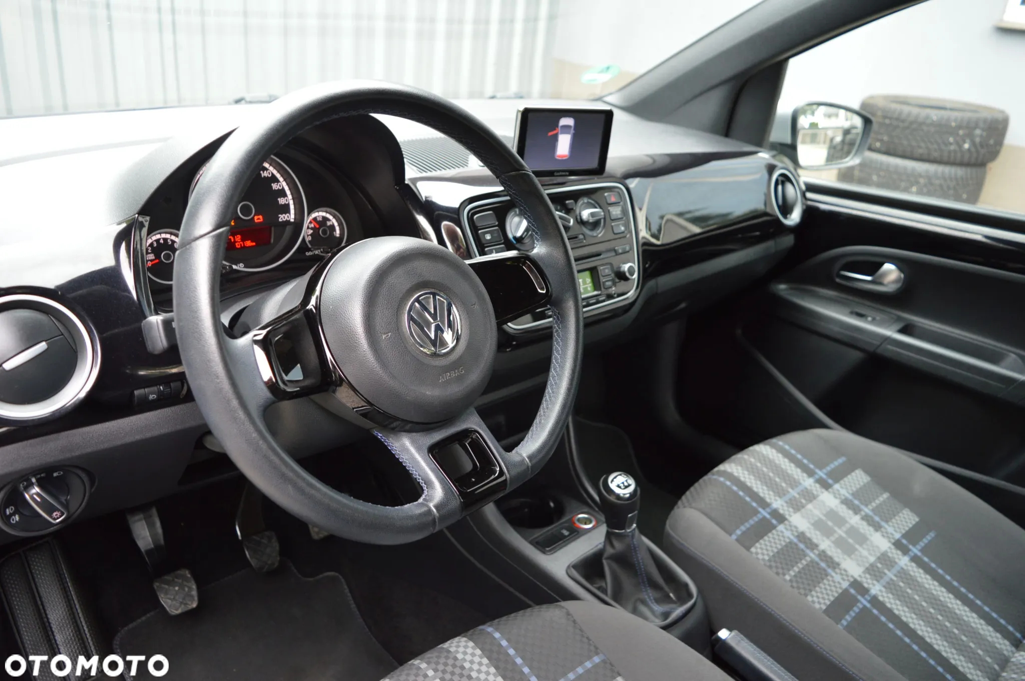 Volkswagen up! club - 17