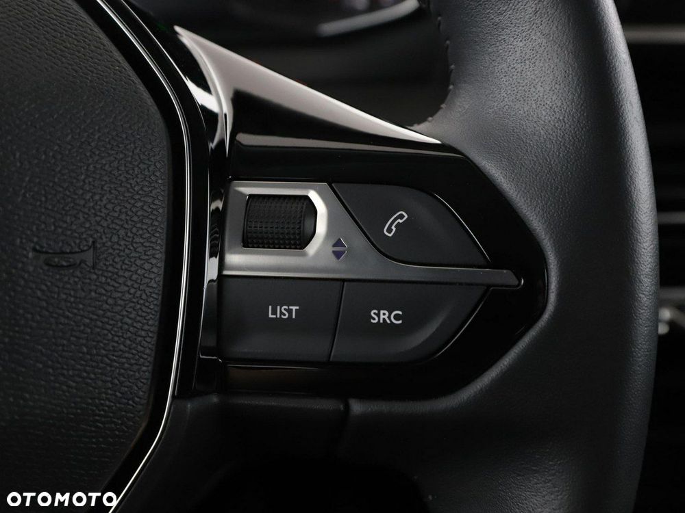 Peugeot 2008 Benzin 100 Allure - 31