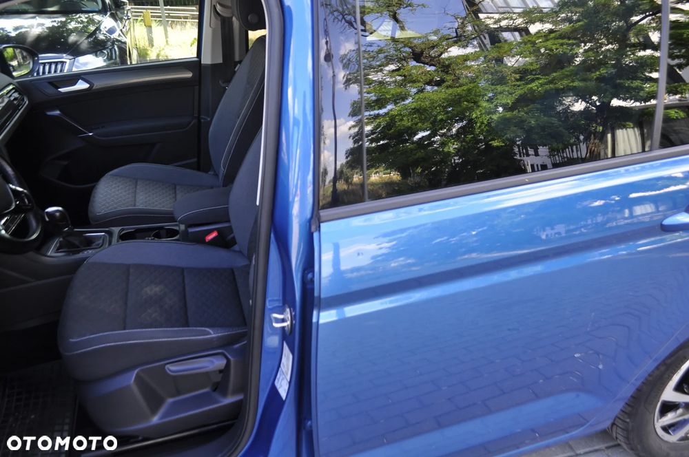 Volkswagen Touran - 5