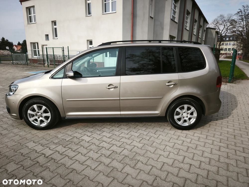 Volkswagen Touran 1.6 TDI DPF BlueMotion Technology Comfortline - 8