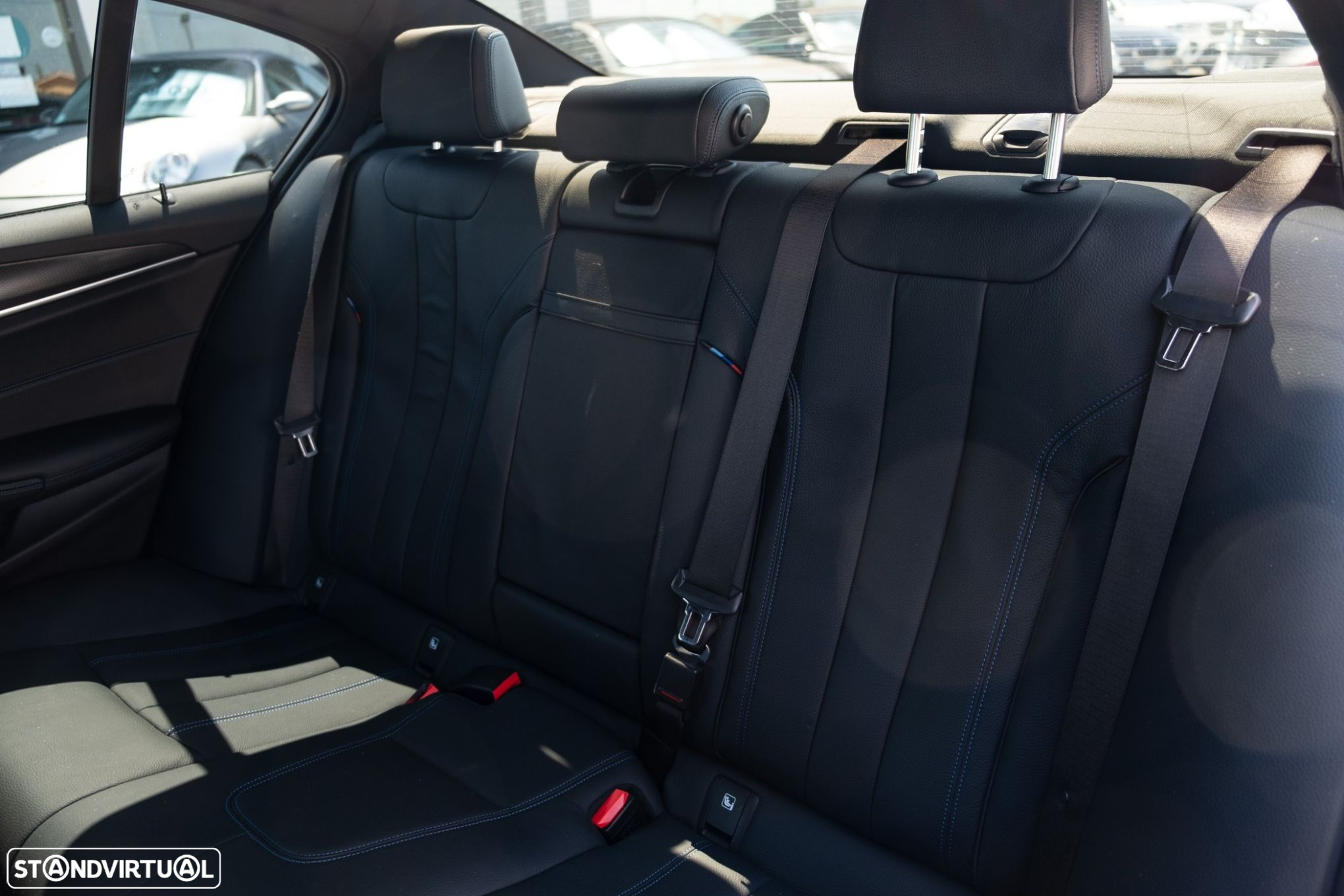 BMW 520 e Pack M - 37