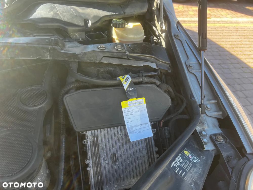 Mercedes-Benz Klasa R 320 CDI 4Matic 7G-TRONIC - 19