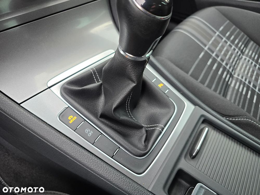 Volkswagen Golf 1.4 TSI BlueMotion Technology Lounge - 12