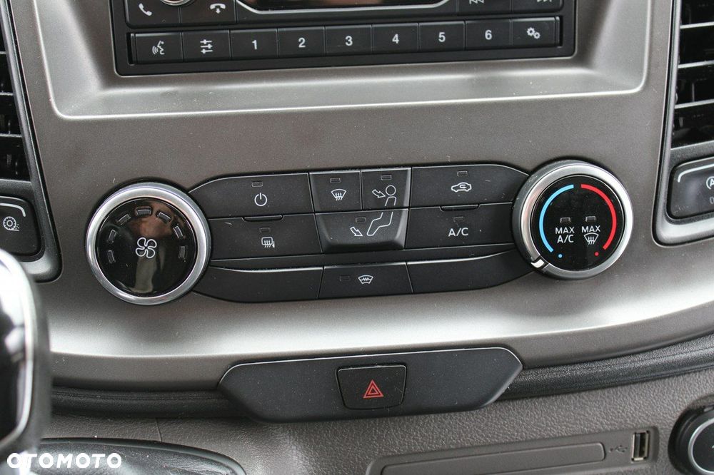 Ford Transit - 28
