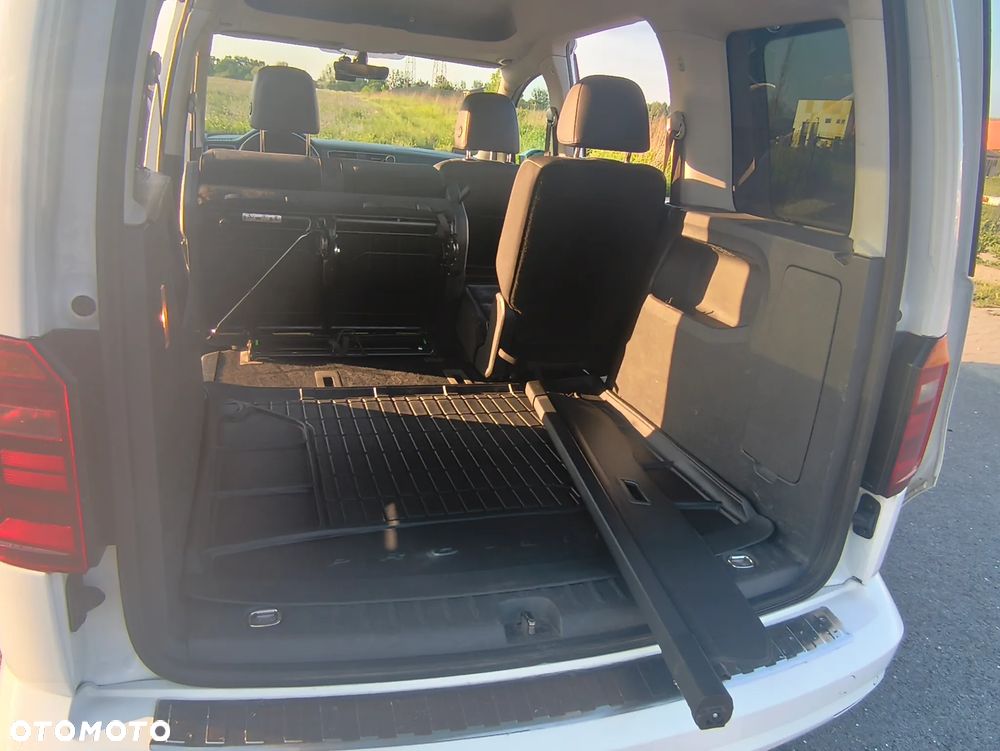 Volkswagen Caddy 2.0 TDI Highline DSG - 22