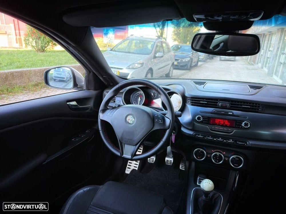 Alfa Romeo Giulietta 1.6 JTDM Distinctive 57X - 18