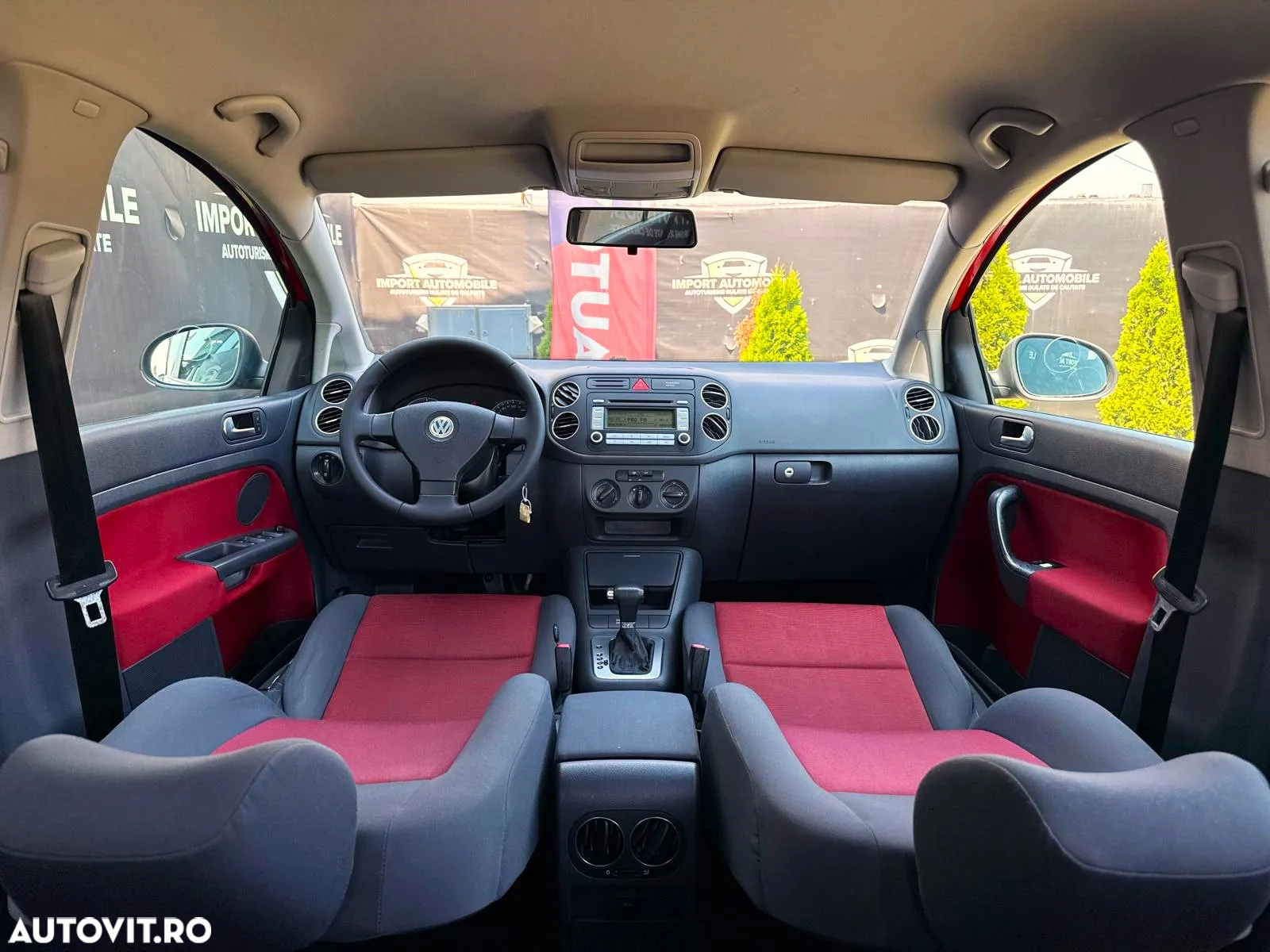 Volkswagen Golf Plus 1.9 TDI DPF DSG Edition - 26