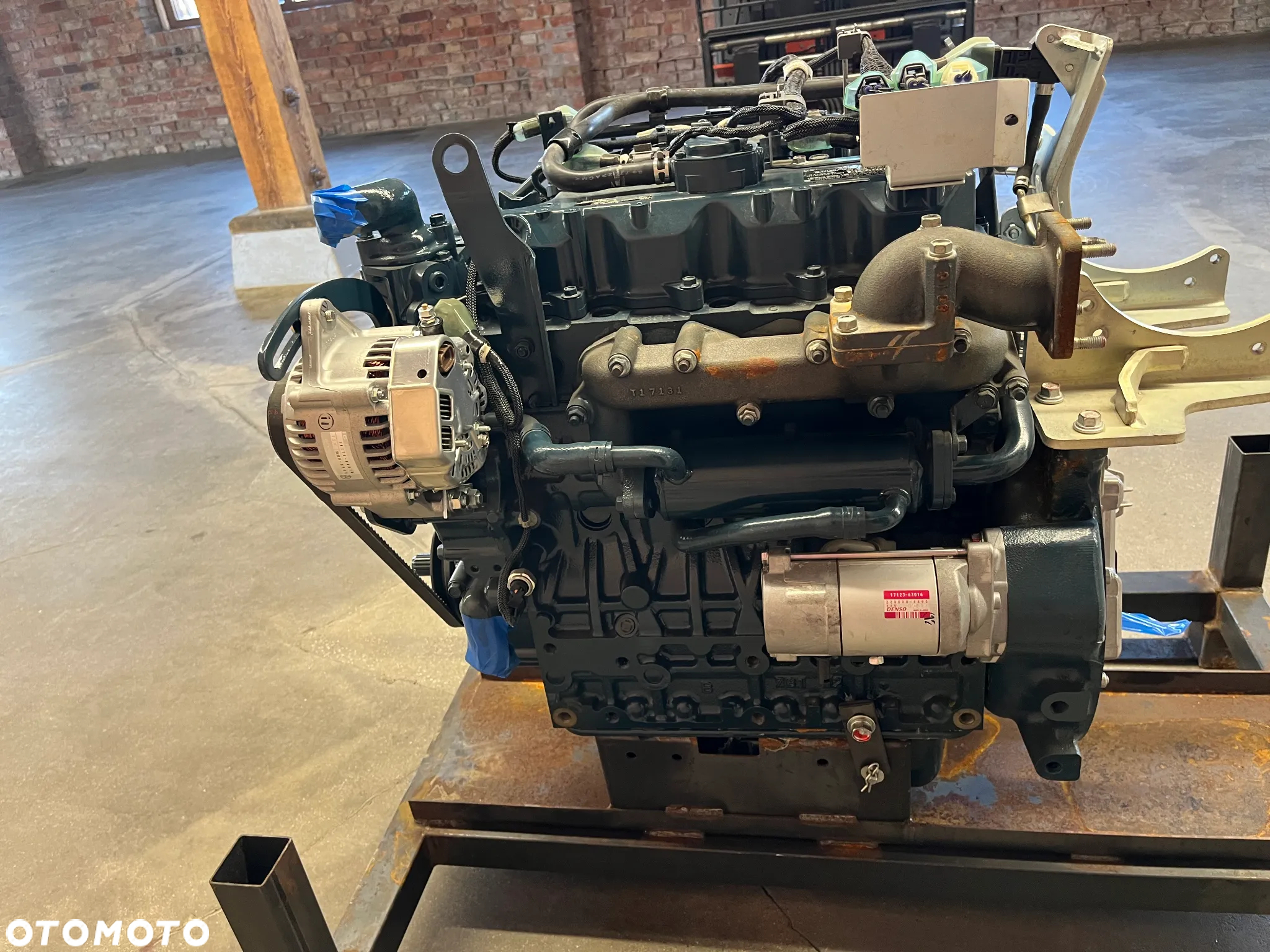 FV23% Silnik Kubota V2403 Nowy Kompletny - 5