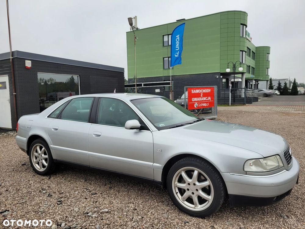 Audi A8 - 6