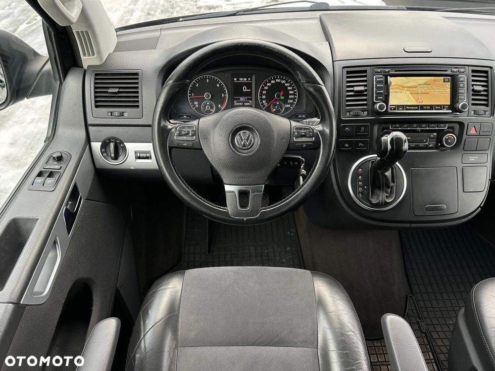 Volkswagen Multivan - 5
