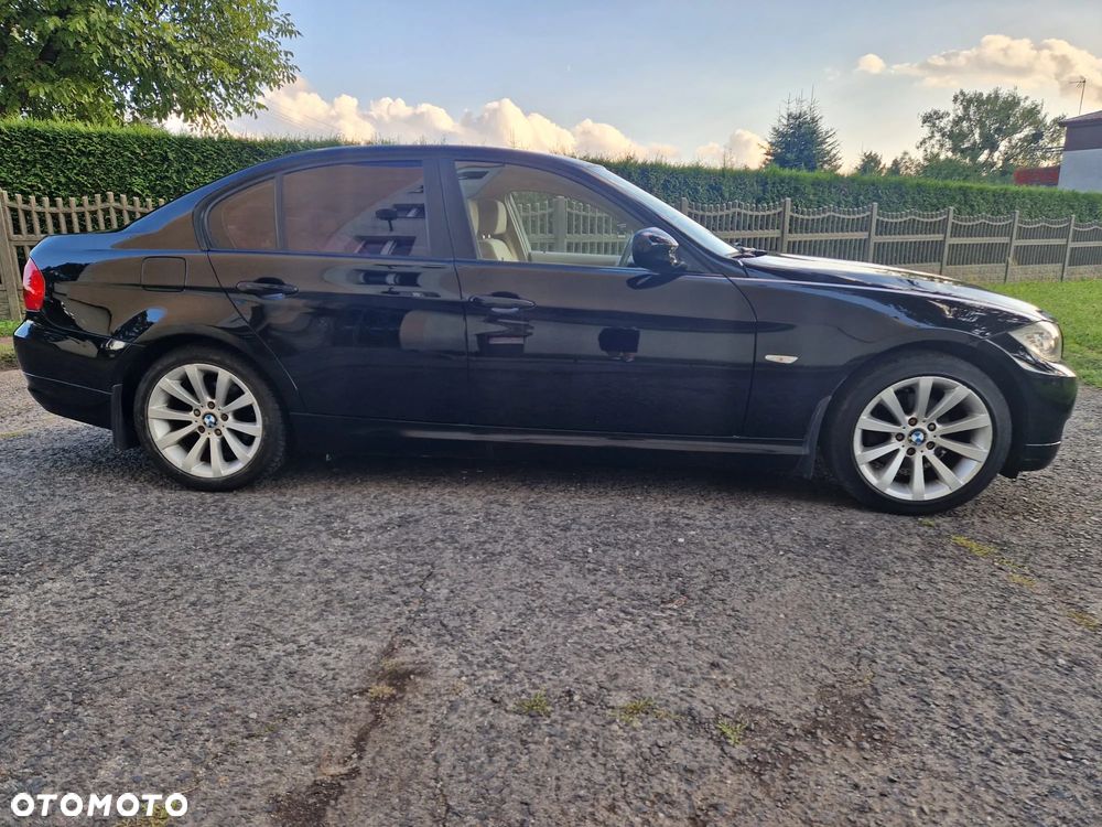 BMW Seria 3 - 17