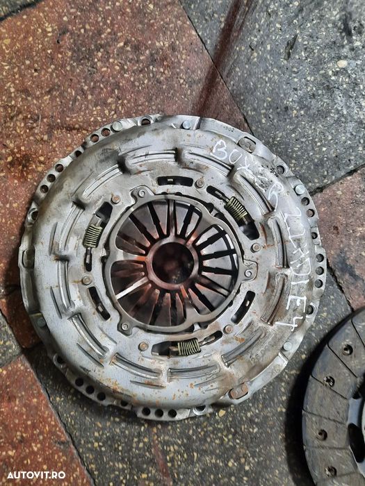 Kit ambreiaj masa dubla volanta placa si disc luk aproape nou peugeot - 1