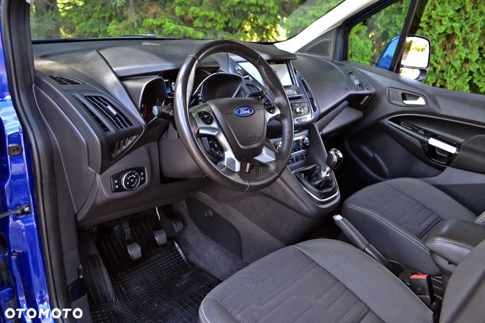 Ford Tourneo Connect - 22