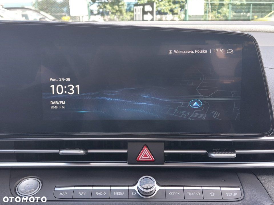 Hyundai Elantra - 16
