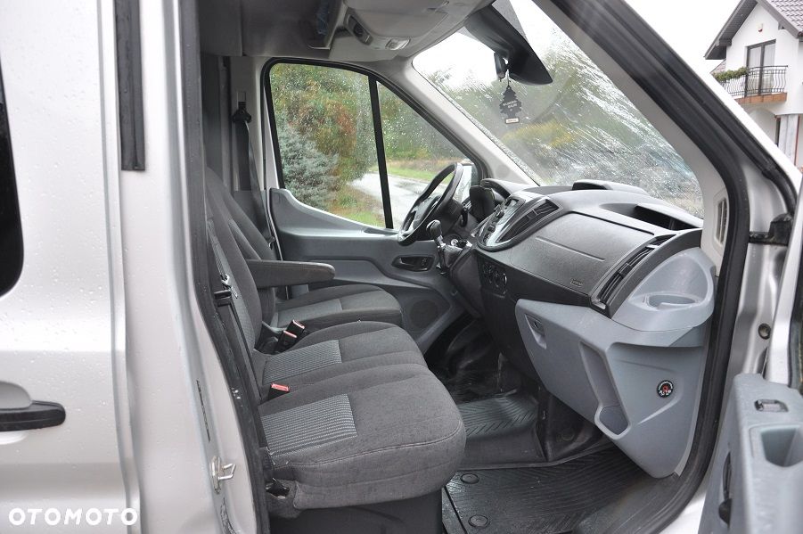 Ford Transit - 9