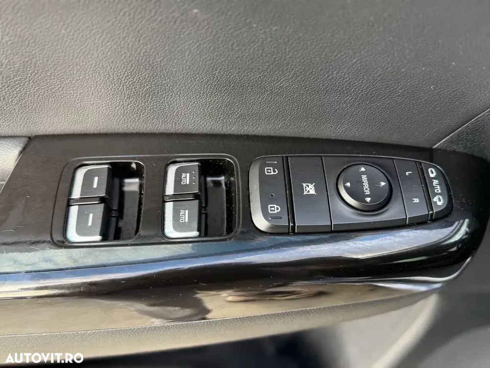 Kia Sportage 1.6 DSL 7DCT HP 4x2 Style - 16
