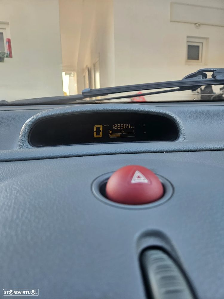 Renault Twingo 1.2 16V Initiale - 11