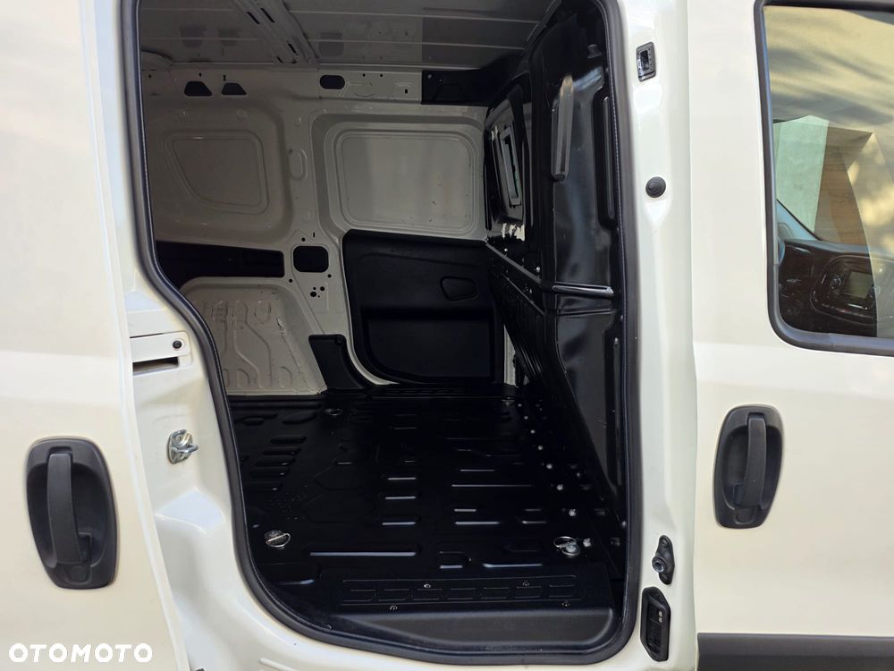 Fiat DOBLO - 12
