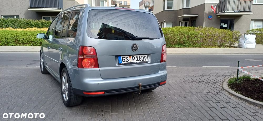 Volkswagen Touran 1.4 TSI Comfortline - 2