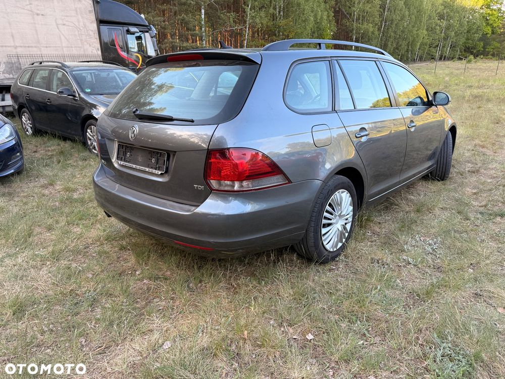 Volkswagen Golf 1.6 TDI BlueMot Trendline - 4